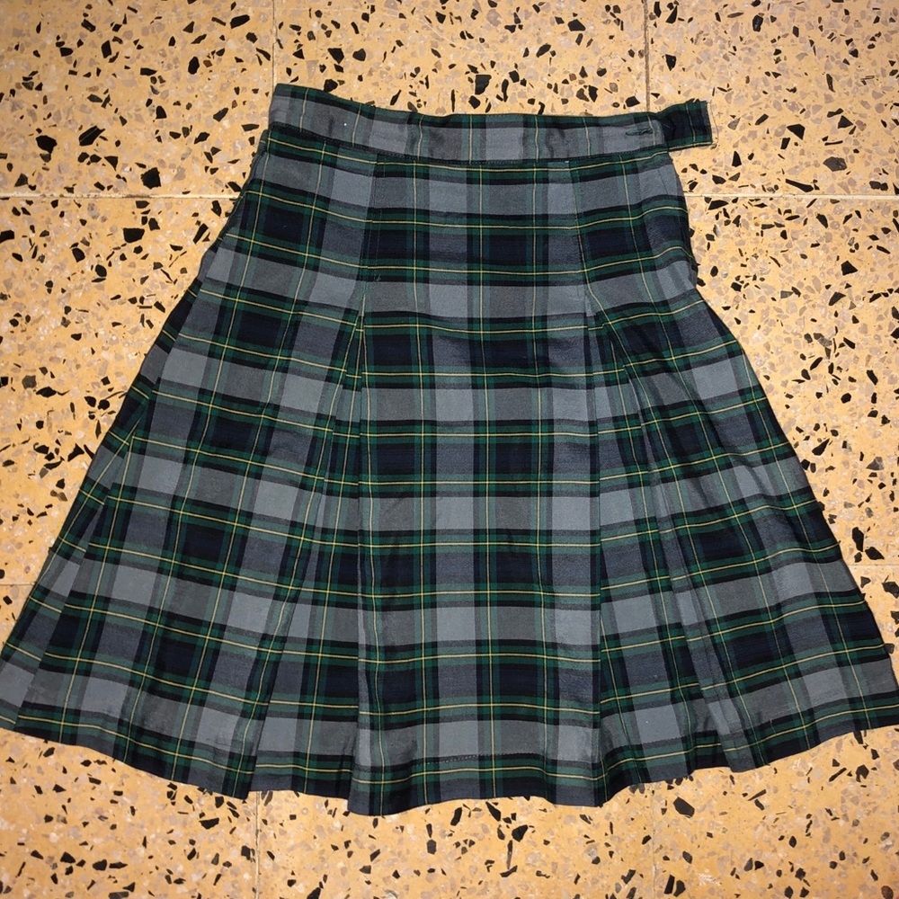CUTE SKIRT!! 💗🛍